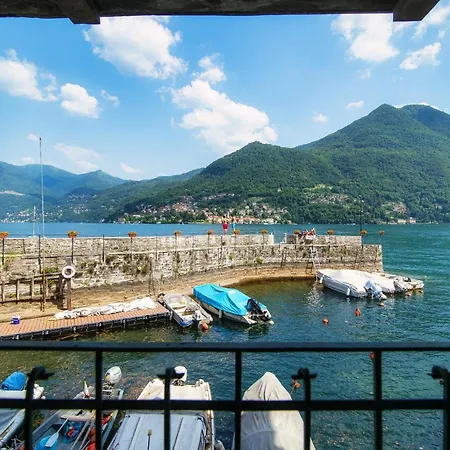 Acqua - By Myhomeincomo * مولترازْيو