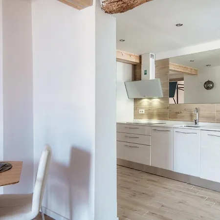 Acqua - By Myhomeincomo *