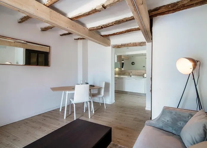 Acqua - By Myhomeincomo Moltrasio