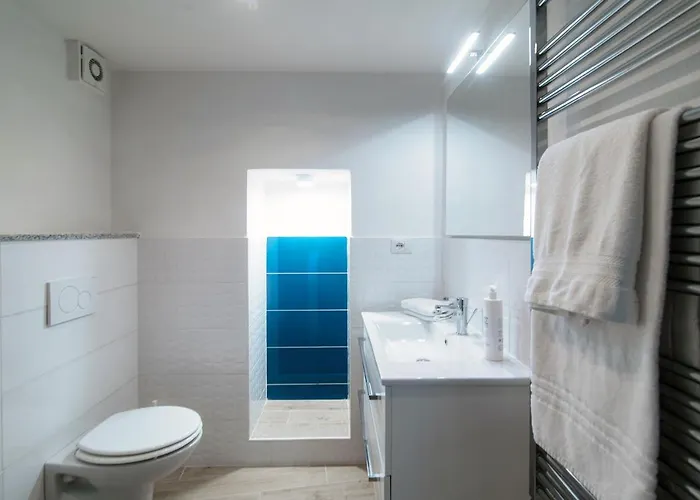 Acqua - By Myhomeincomo Apartmán