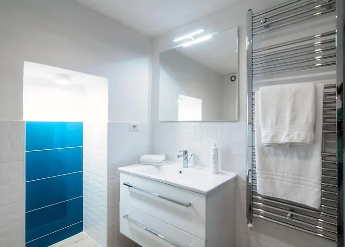 Acqua - By Myhomeincomo Apartmán