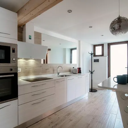 Acqua - By Myhomeincomo Apartment