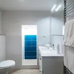 Acqua - By Myhomeincomo Lägenhet