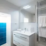 Acqua - By Myhomeincomo Lägenhet